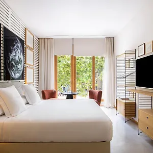 https://margot-house.topbarcelonahotels.com